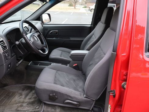 Used 2005 Chevrolet Colorado LS image 19