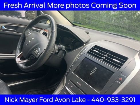 Used 2014 Lincoln MKZ w/ Equipment Group 102A Reserve FWD image 10