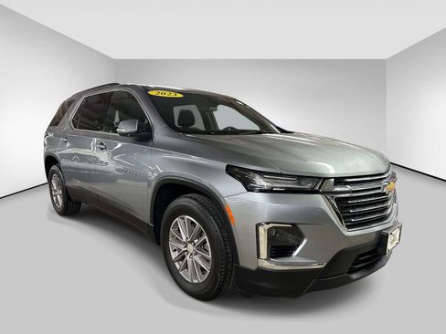 Used 2023 Chevrolet Traverse LT AWD/4WD image 7