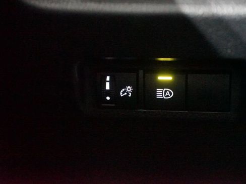 Certified 2023 Toyota RAV4 LE image 23