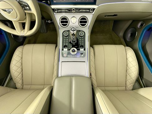 Certified 2021 Bentley Continental GT V8 AWD/4WD image 24