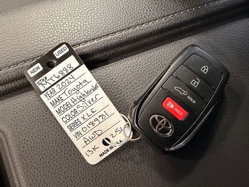 Used 2024 Toyota Grand Highlander AWD Hybrid image 43