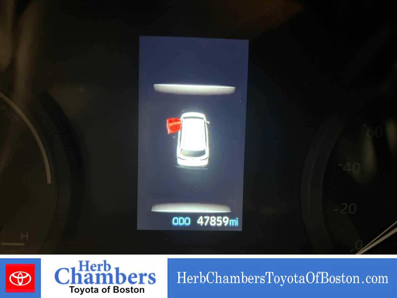Used 2023 Toyota Sienna LE FWD image 4