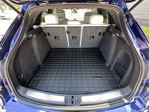 Certified 2026 Porsche Macan w/ Premium Package Plus AWD/4WD image 42