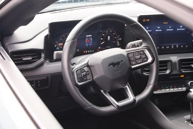 Used 2025 Ford Mustang Coupe RWD image 21