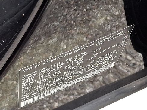 Used 2025 Volkswagen Atlas SE FWD image 27