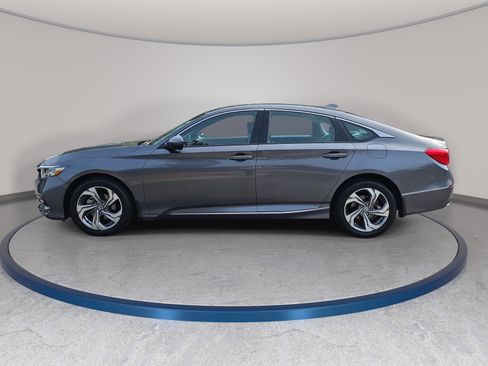Used 2020 Honda Accord EX image 8
