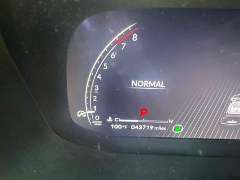 Used 2024 Acura MDX SH-AWD w/ Technology Package image 14