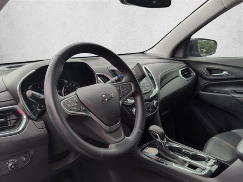 Used 2023 Chevrolet Equinox Premier FWD image 9