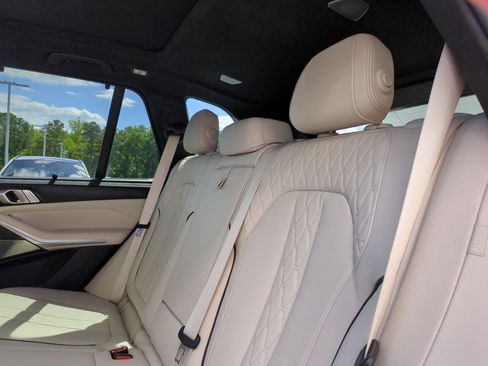 Used 2022 BMW X5 M50i w/ Executive Package AWD/4WD image 30
