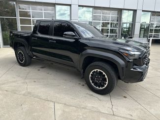 Used 2024 Toyota Tacoma TRD Off-Road w/ TRD Off Road Upgrade Package AWD/4WD video 2
