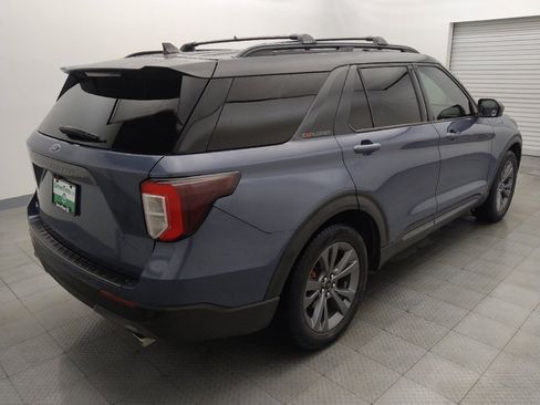 Used 2021 Ford Explorer XLT w/ Equipment Group 202A RWD image 9