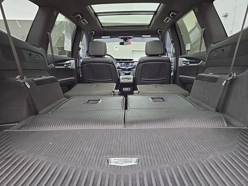 Used 2021 Cadillac XT6 Premium Luxury image 20