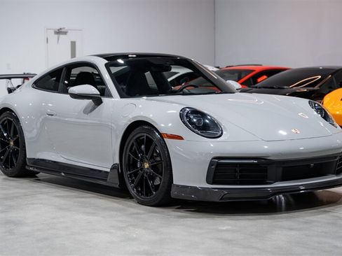 Used 2021 Porsche 911 Carrera RWD image 16