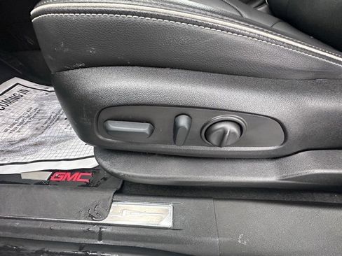 Certified 2023 GMC Acadia Denali w/ Denali Technology Package image 11