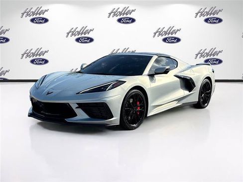 Used 2024 Chevrolet Corvette Stingray Coupe w/ Z51 Performance Package RWD image 3