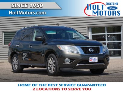 Used 2016 Nissan Pathfinder SV