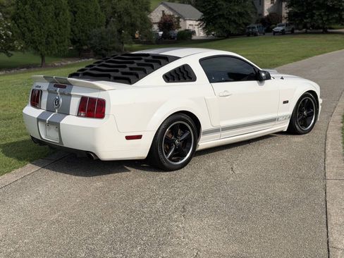 Used 2007 Ford Mustang GT RWD image 17