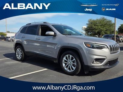 Used 2019 Jeep Cherokee Latitude w/ Popular Appearance Group