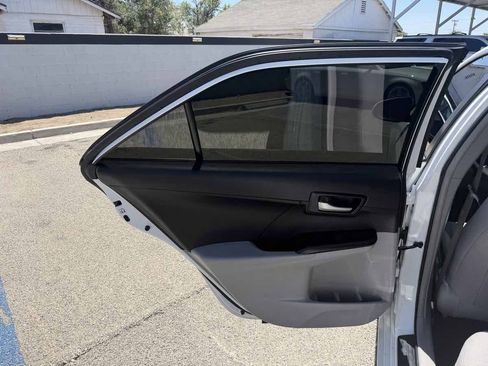 Used 2013 Toyota Camry LE FWD image 15