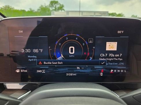 Used 2025 Chevrolet Suburban Premier AWD/4WD image 34