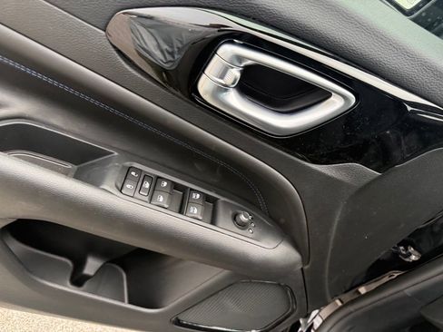 New 2026 Jeep Compass Latitude image 11