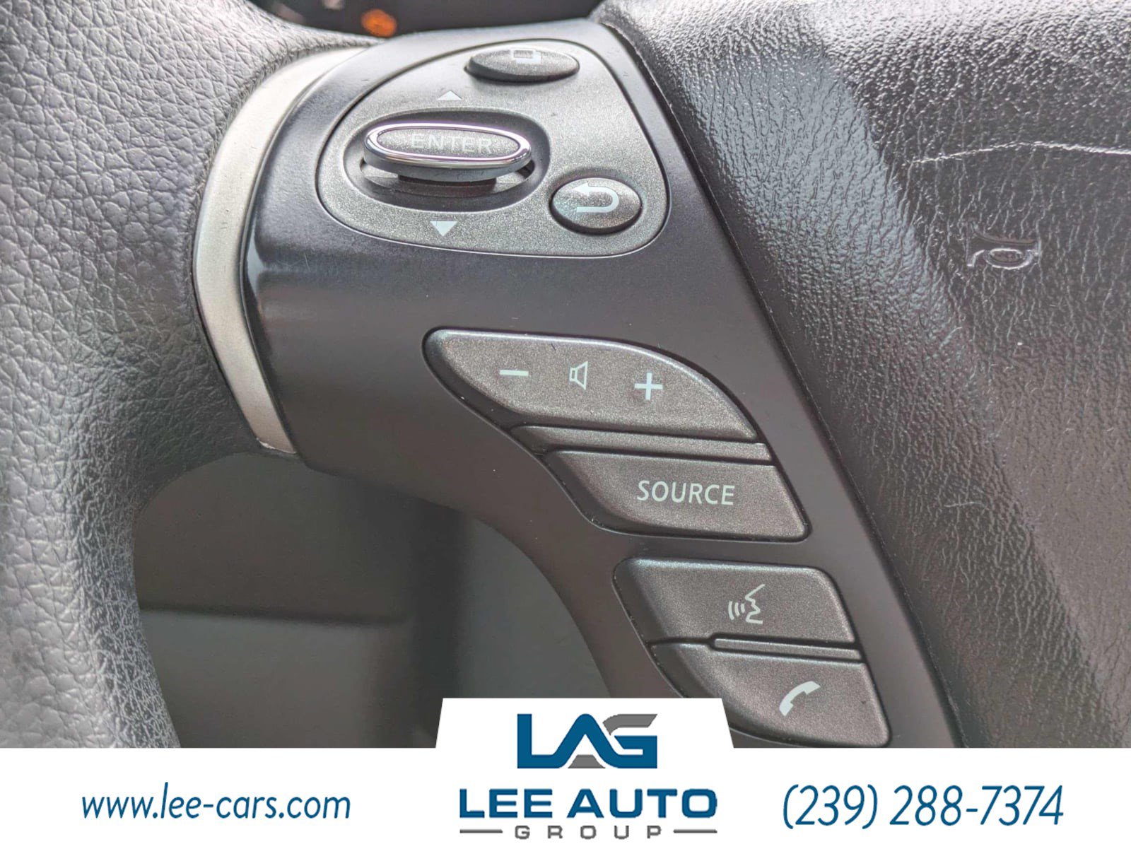 Used 2020 Nissan Pathfinder S FWD image 20