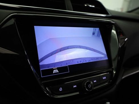 Used 2023 Chevrolet TrailBlazer RS w/ Sun and Liftgate Package image 19