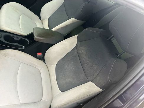 Used 2020 Toyota Corolla LE image 18