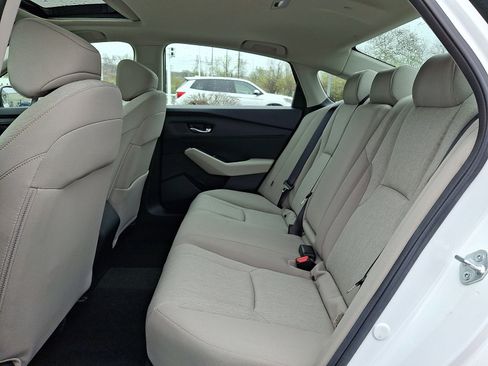 Used 2023 Honda Accord EX image 10