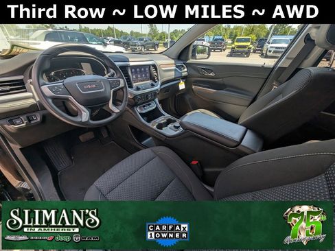 Used 2023 GMC Acadia SLE image 11
