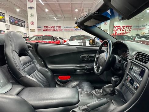 Used 2003 Chevrolet Corvette Convertible w/ Preferred Equipment Group1 RWD image 14