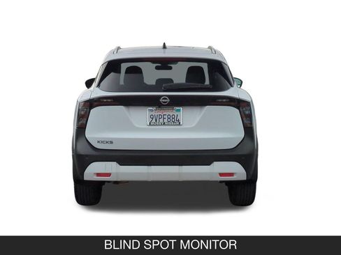 Used 2026 Nissan Kicks SV FWD image 8