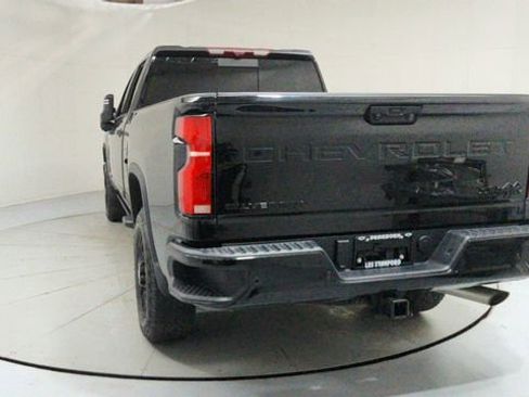 Used 2025 Chevrolet Silverado 2500 High Country w/ Midnight Edition image 4
