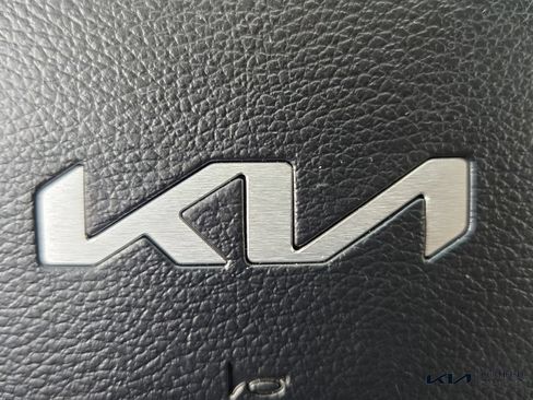 Certified 2024 Kia Telluride S FWD image 28