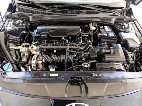 Used 2023 Hyundai Elantra SEL FWD image 28