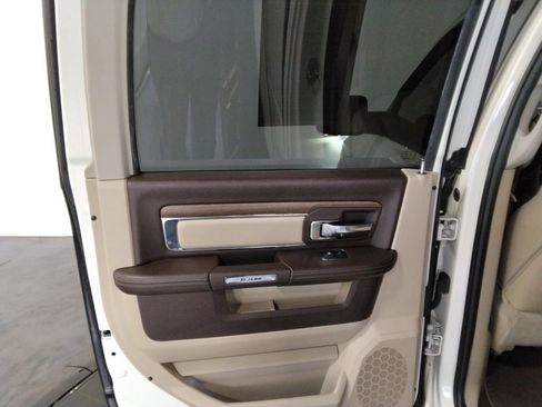 Used 2017 RAM 1500 Laramie w/ Convenience Group image 33