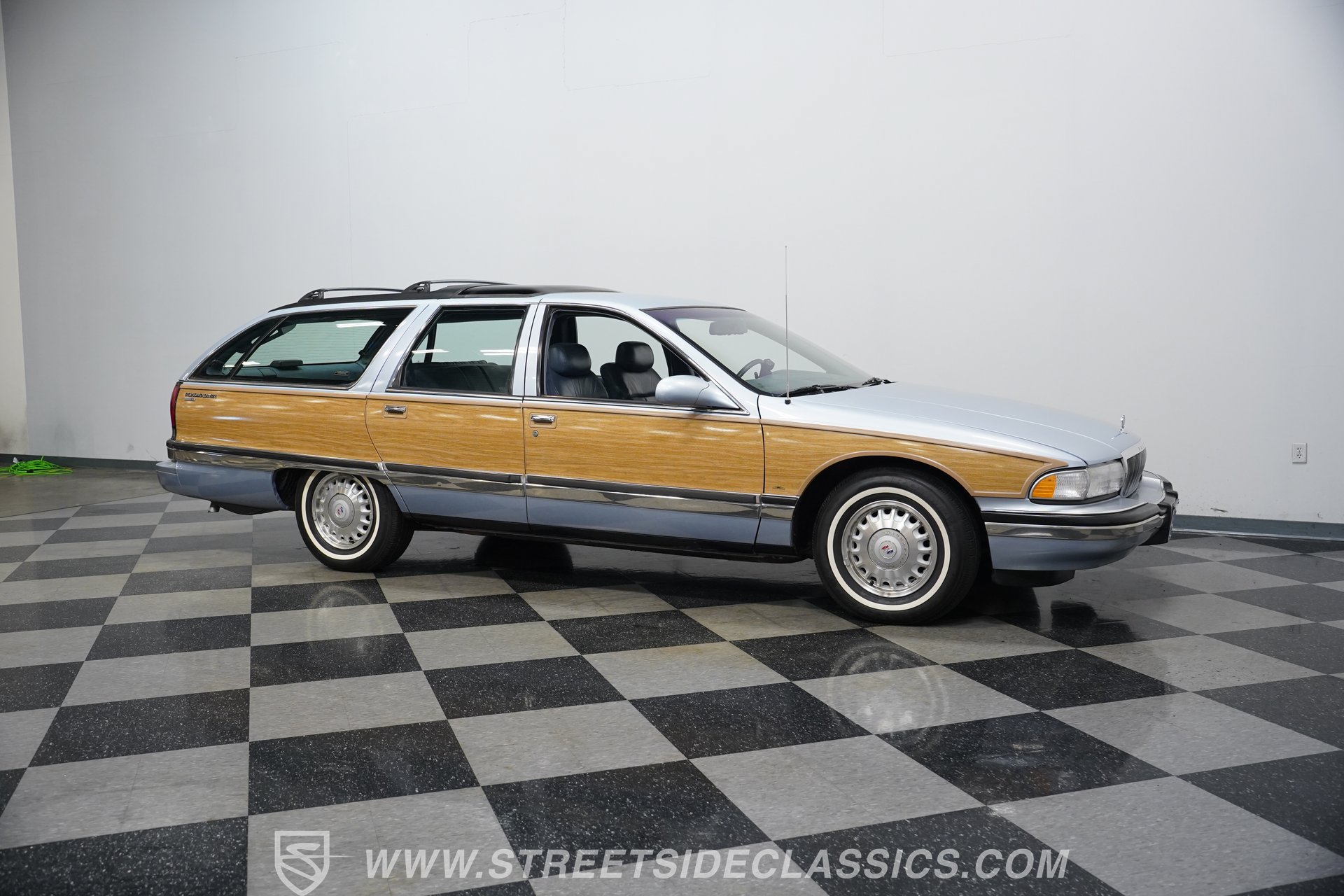 Used 1996 Buick Roadmaster Estate RWD image 15
