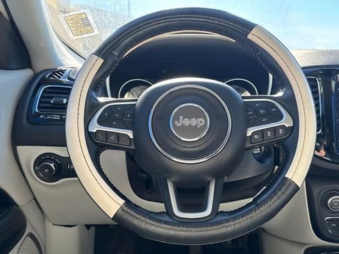 Used 2021 Jeep Compass Limited w/ Elite Exterior Group image 14