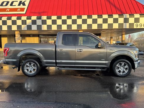 Used 2017 Ford F150 XLT w/ Equipment Group 302A Luxury image 12