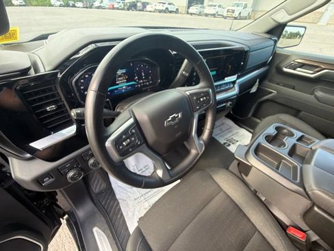 Used 2026 Chevrolet Silverado 1500 RST AWD/4WD image 28