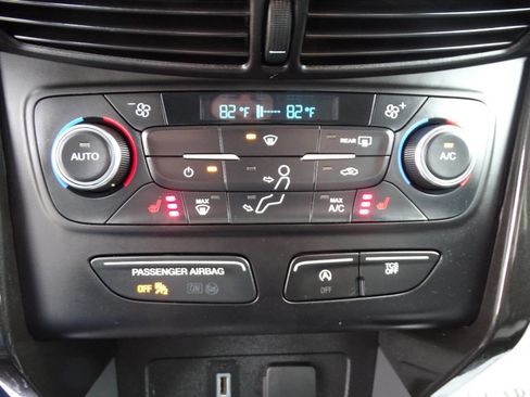 Used 2017 Ford Escape SE Sport w/ Equipment Group 201A image 26