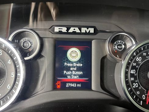 Used 2024 RAM 1500 Big Horn AWD/4WD image 15