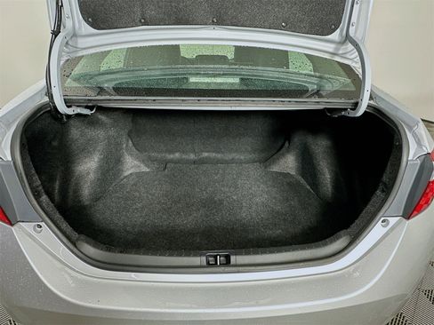 Used 2014 Toyota Corolla S image 23