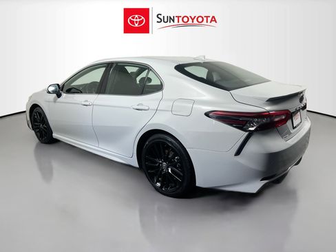 Used 2024 Toyota Camry XSE FWD image 6