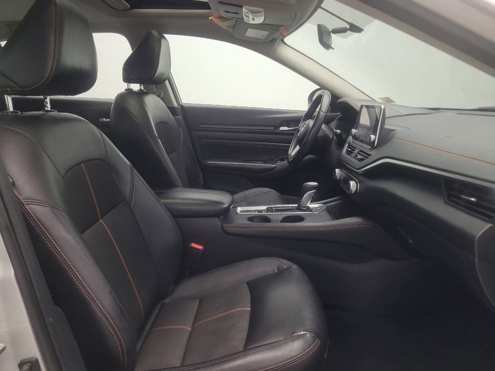 Used 2019 Nissan Altima 2.5 SR w/ SR Premium Package AWD/4WD image 21