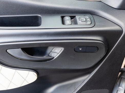 Used 2025 Mercedes-Benz Sprinter 2500 image 5