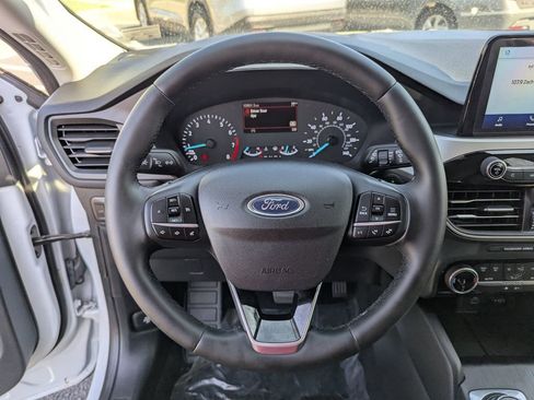 Used 2022 Ford Escape SE w/ SE Sport Appearance Package image 21