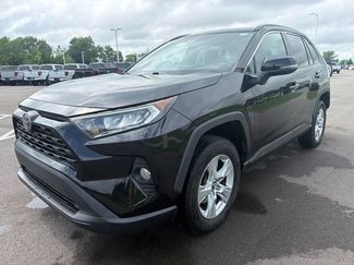 Used 2019 Toyota RAV4 XLE w/ Carpet Mat Package AWD/4WD video 2