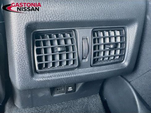 Used 2025 Toyota Camry LE FWD image 31